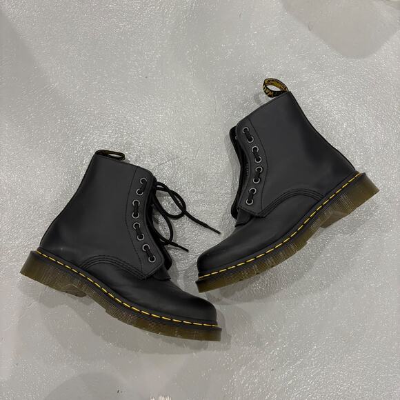 Dr. Martens 1460 Pascal Nappa Zipper Boots Women's US 7 Black Lace Up/Zip - Picture 7 of 9